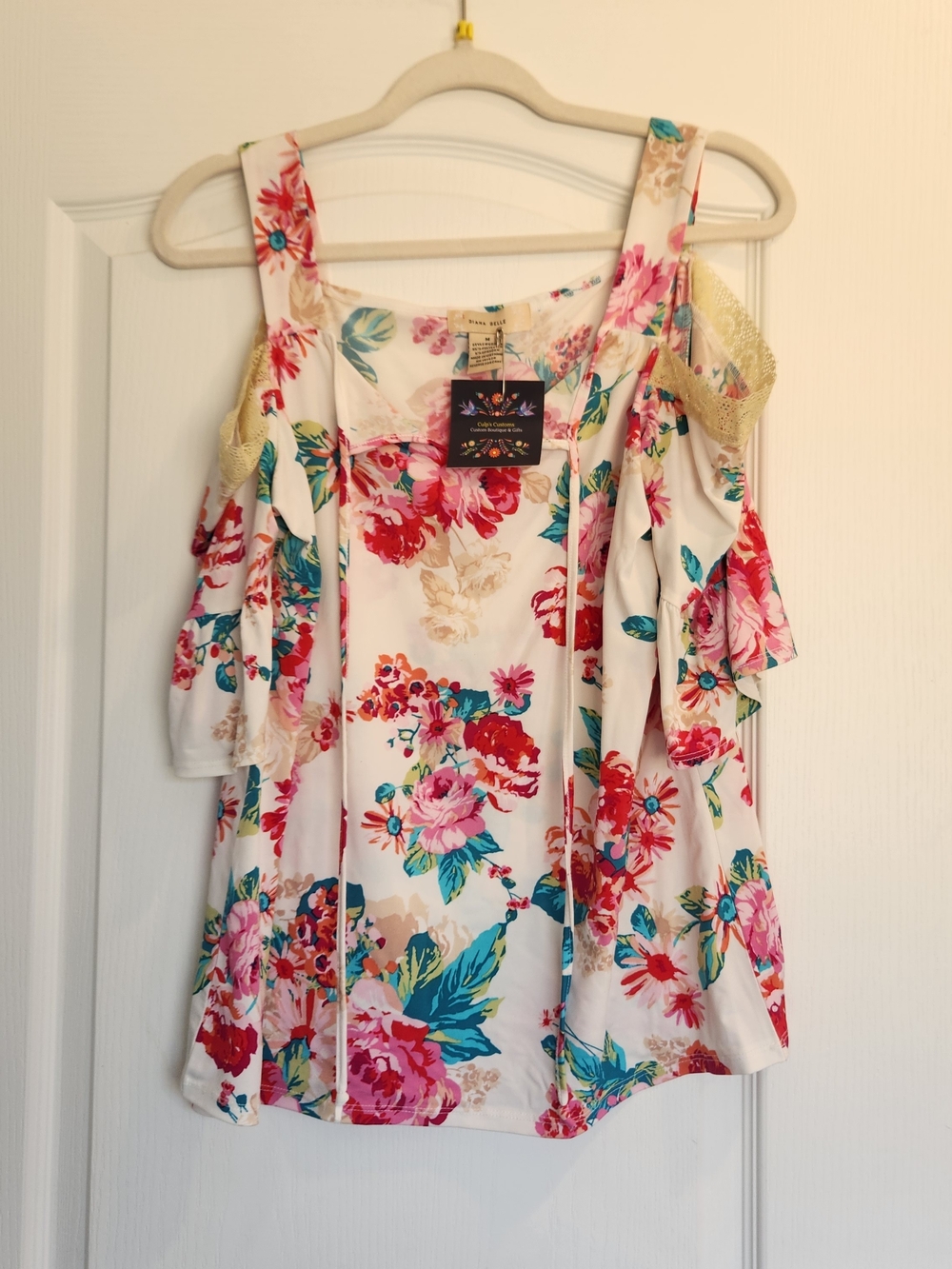 Diana Belle Floral Cold-Shoulder Blouse in White and Pink - Women's M Euc